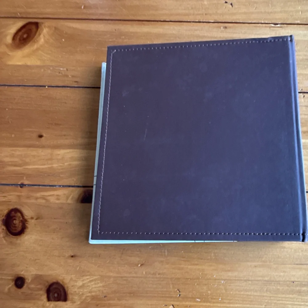Photo Album 4” x 6”for 160 Photos Pictures Faux Leather Cover Cream & Brown